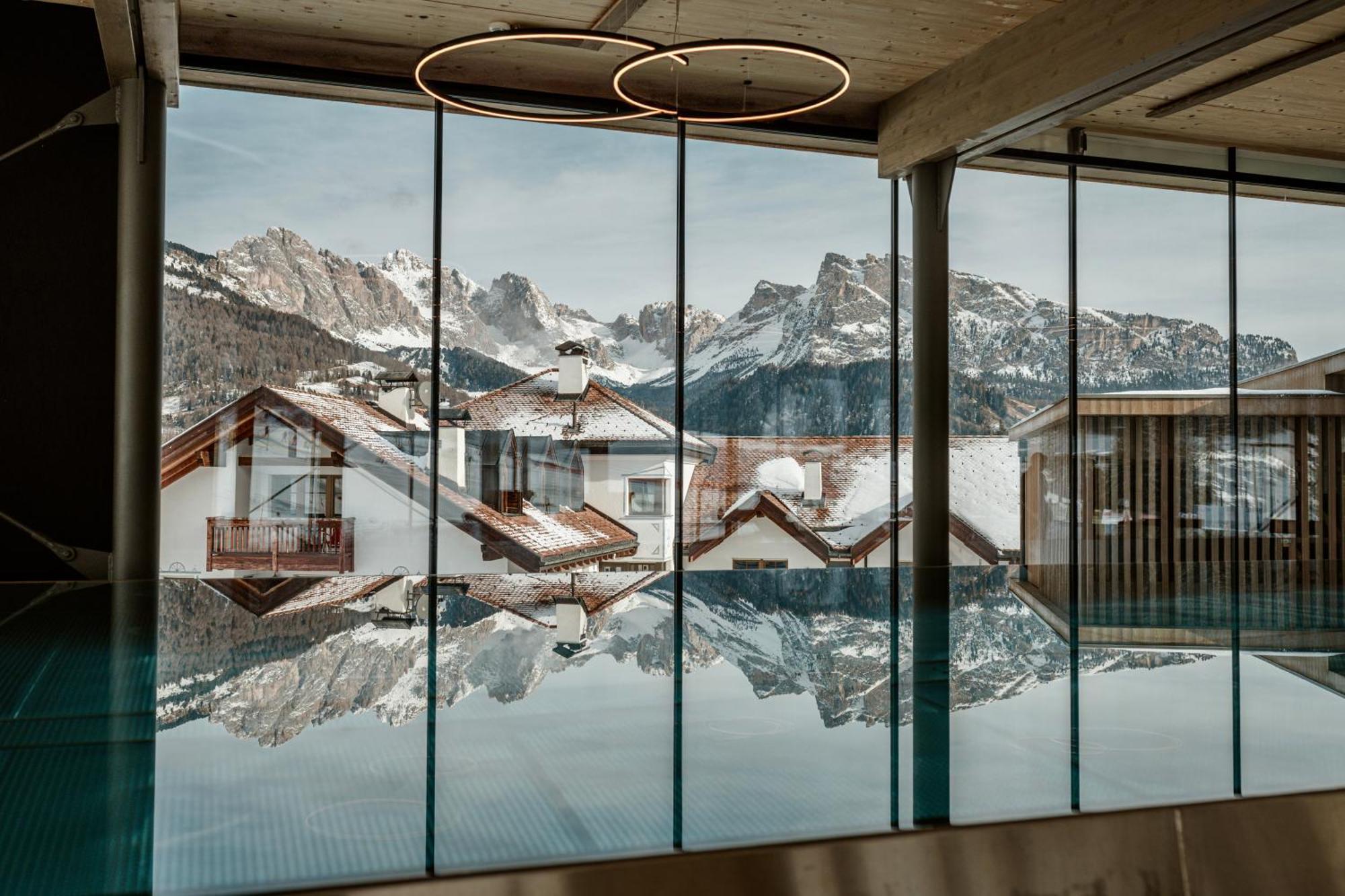 ホテル Cendevaves Alpine Silence Santa Cristina Val Gardena エクステリア 写真