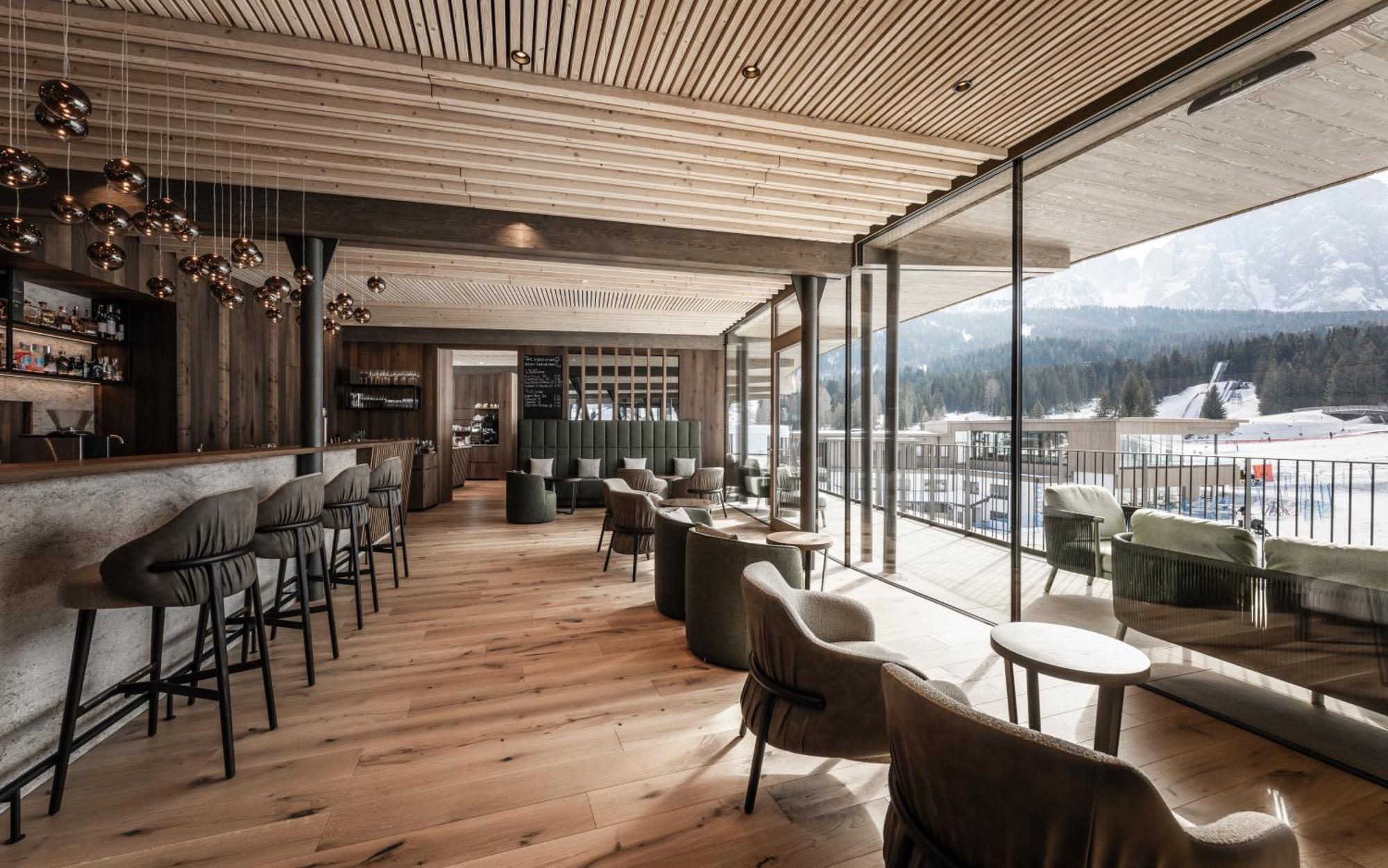 ホテル Cendevaves Alpine Silence Santa Cristina Val Gardena エクステリア 写真
